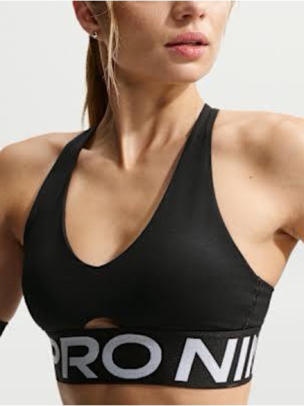 Nike Pro women's sports bra new with tags size medium